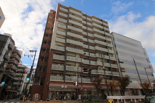 Mプラザ布施駅前参番館の物件外観写真